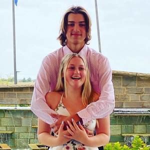 Meet your Posher, Delaney